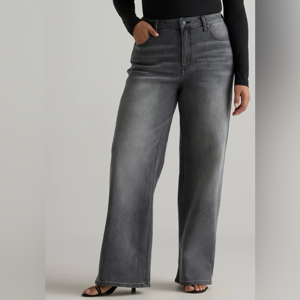 Quince Bella Stretch Relaxed Straight Jeans, size 31